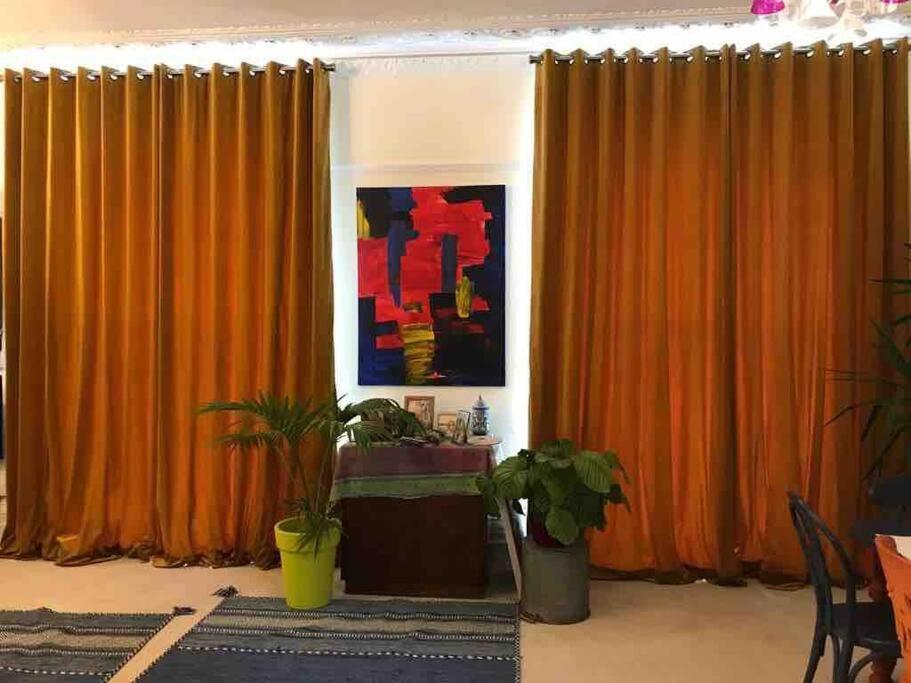 Stunning Arty Apartment In The Heart Of Clifton Бристоль Экстерьер фото
