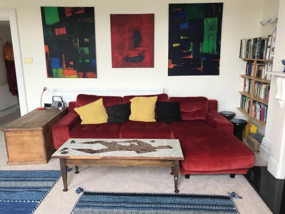 Stunning Arty Apartment In The Heart Of Clifton Бристоль Экстерьер фото